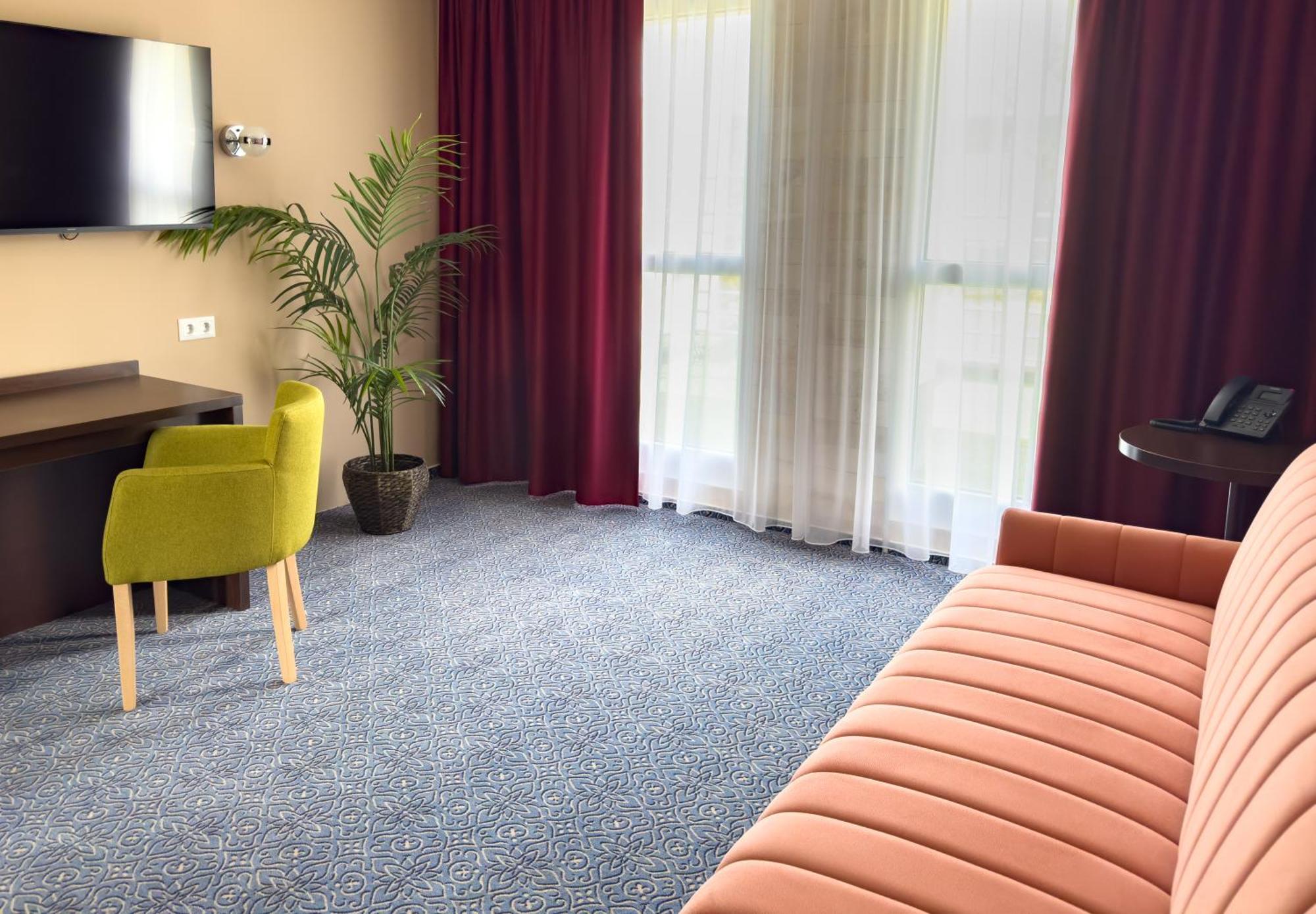 Hotel Aurora ميسكولك المظهر الخارجي الصورة