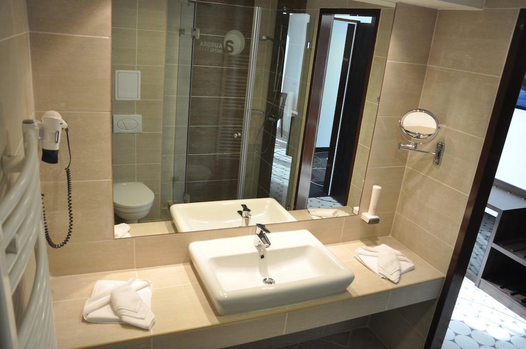 Hotel Aurora ميسكولك الغرفة الصورة